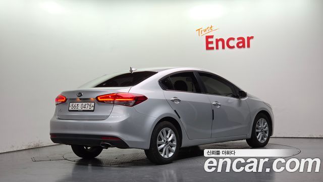 Kia K3 2017 — photo 2