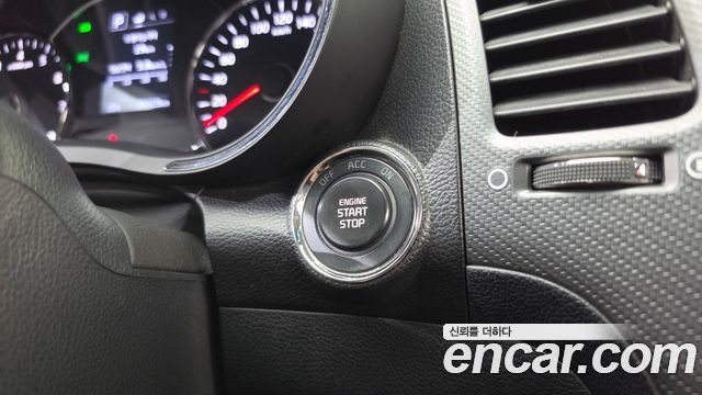 Kia K3 2017 — photo 25