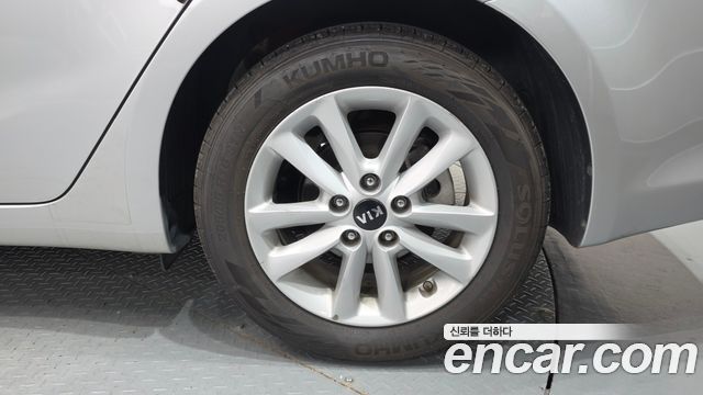 Kia K3 2017 — photo 7