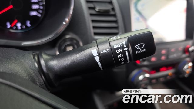 Kia K3 2017 — photo 27