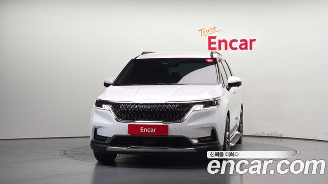 Kia Canival 2023 — photo 3