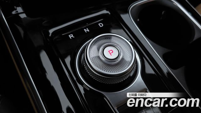 Kia Canival 2023 — photo 12