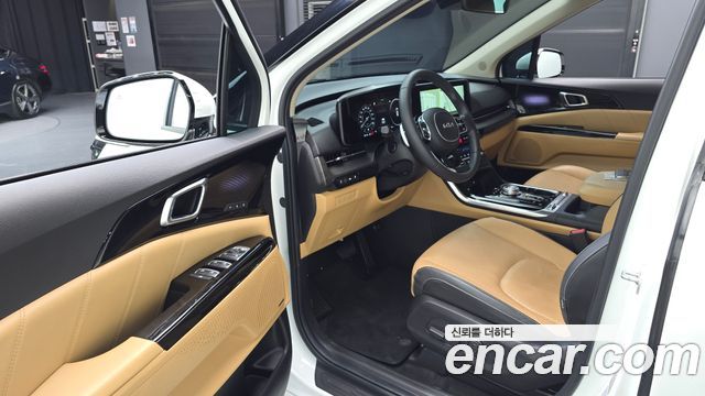Kia Canival 2023 — photo 13