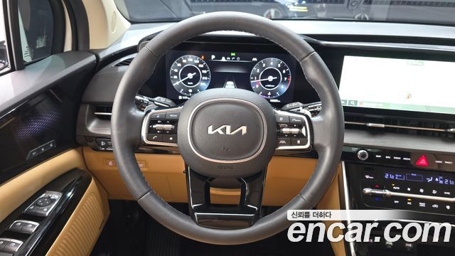 Kia Canival 2023 — photo 21