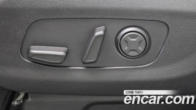 Kia Canival 2023 — photo 31