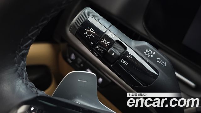 Kia Canival 2023 — photo 36