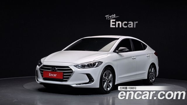 Hyundai AVANTE 2018 — photo 1