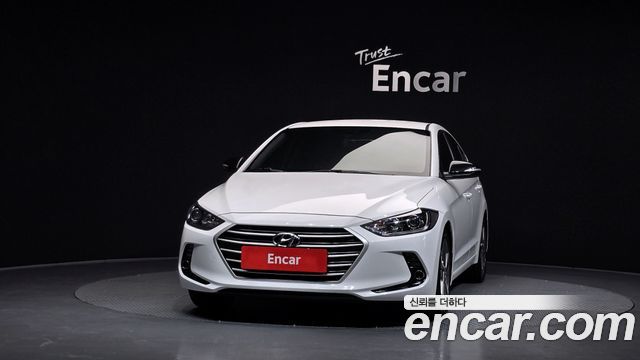 Hyundai AVANTE 2018 — photo 3