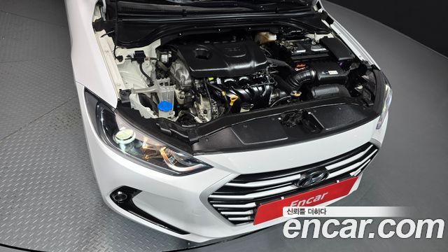 Hyundai AVANTE 2018 — photo 6