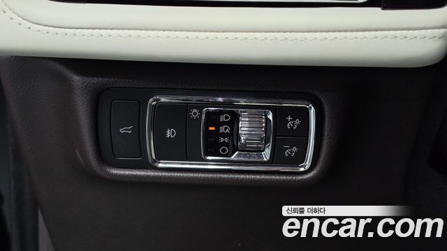 Lincoln Aviator 2020 — photo 24