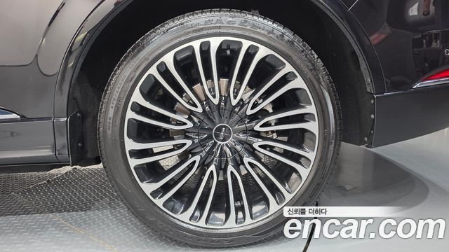 Lincoln Aviator 2020 — photo 7