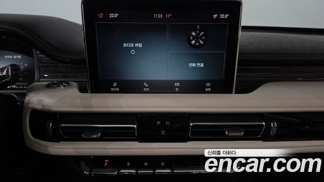Lincoln Aviator 2020 — photo 33