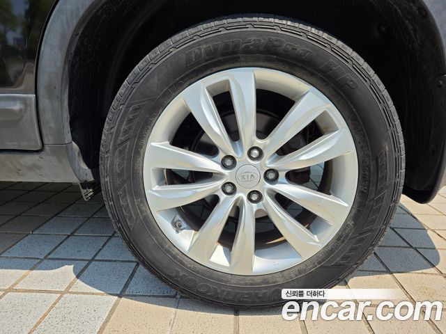 Kia Sorento 2010 — photo 11