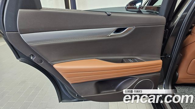 Genesis G80 2022 — photo 15