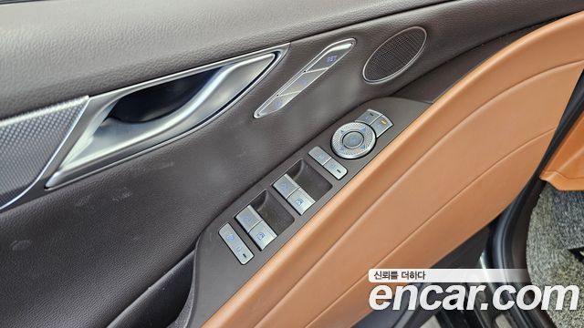 Genesis G80 2022 — photo 30
