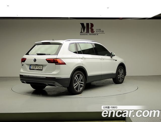 Volkswagen Tiguan 2020 — photo 3