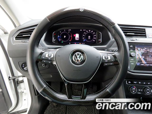 Volkswagen Tiguan 2020 — photo 8