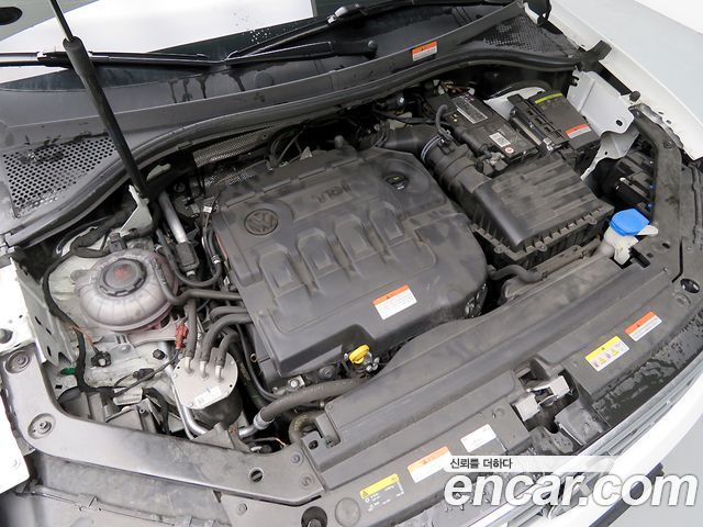 Volkswagen Tiguan 2020 — photo 19