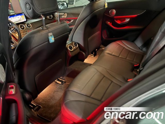 Mercedes-Benz C-Class 2019 — photo 5