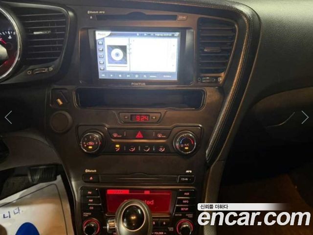 Kia K5 2012 — photo 10