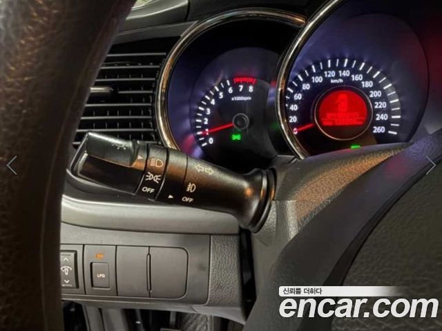 Kia K5 2012 — photo 13