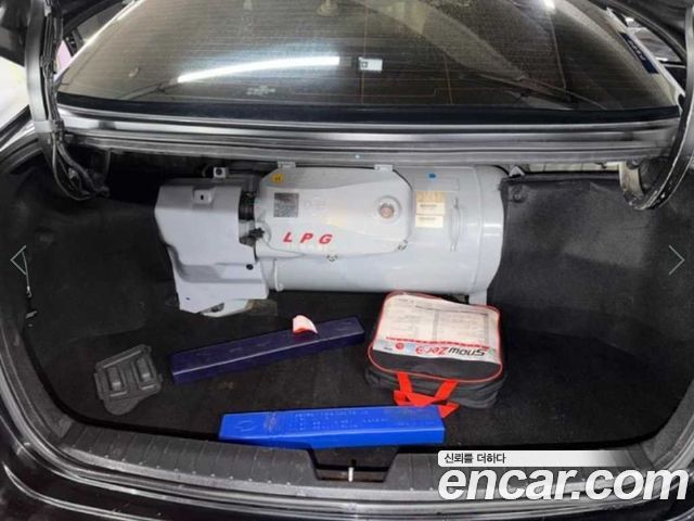 Kia K5 2012 — photo 18