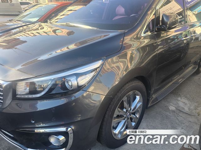 Kia Canival 2017 — photo 2