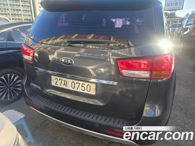 Kia Canival 2017 — photo 4