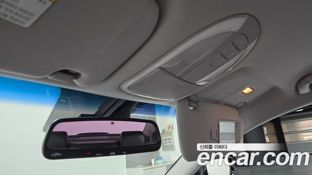 Hyundai Genesis 2011 — photo 18