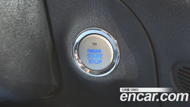 Hyundai Genesis 2011 — photo 20