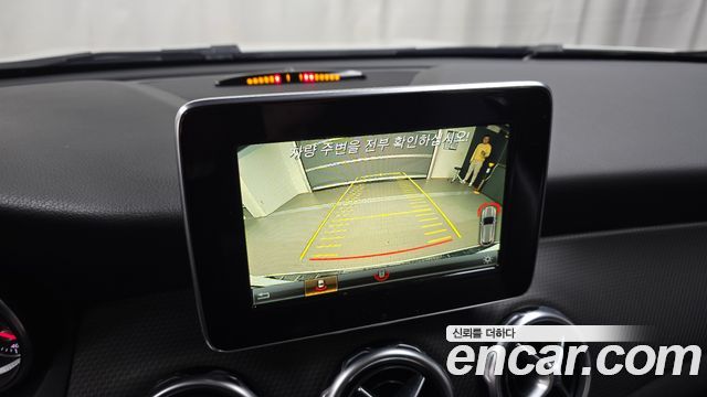 Mercedes-Benz GLA-Class 2018 — photo 20