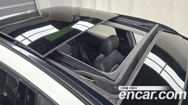 Mercedes-Benz GLA-Class 2018 — photo 26