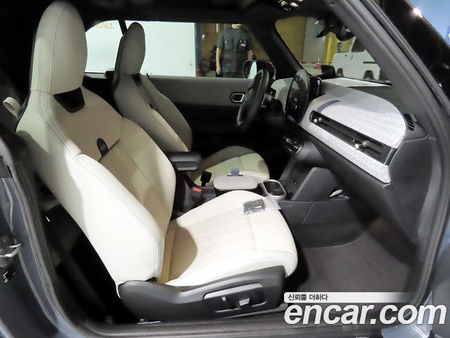 Mini Cooper Convertible 2025 — photo 10