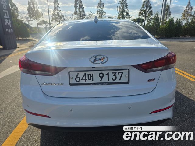 Hyundai AVANTE 2017 — photo 5