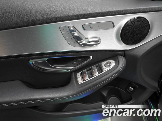 Mercedes-Benz C-Class 2016 — photo 13