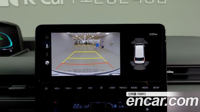 Hyundai Staria 2025 — photo 12
