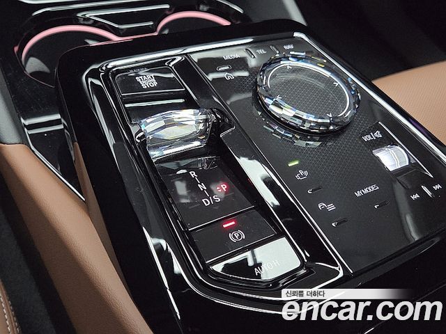 BMW 5-Series 2026 — photo 9