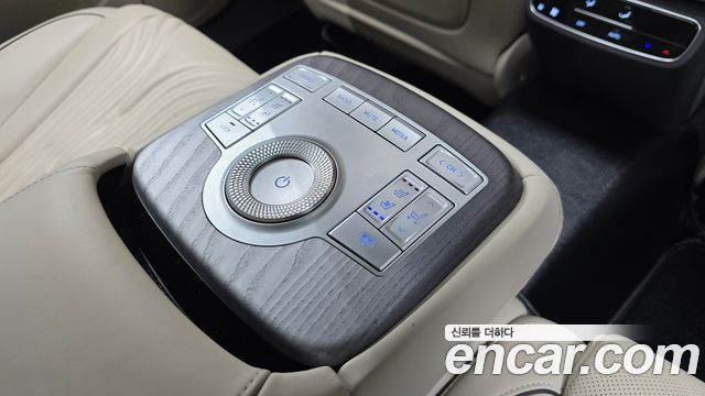 Genesis G80 2021 — photo 24