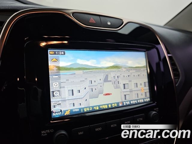 Renault Korea QM3 2016 — photo 14