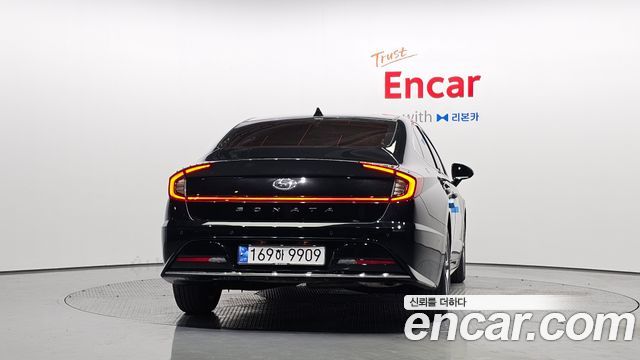 Hyundai Sonata 2022 — photo 4