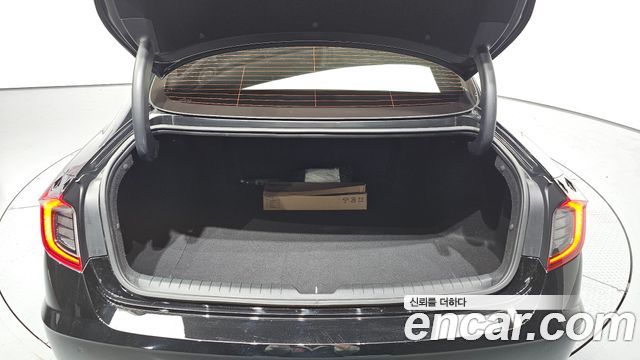 Hyundai Sonata 2022 — photo 30
