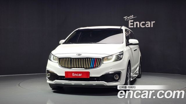 Kia Canival 2017 — photo 3