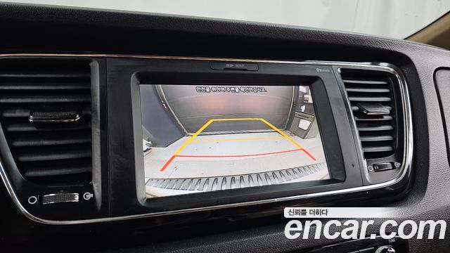 Kia Canival 2017 — photo 15