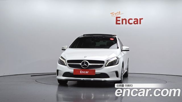 Mercedes-Benz A-Class 2017 — photo 3