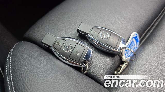 Mercedes-Benz A-Class 2017 — photo 30