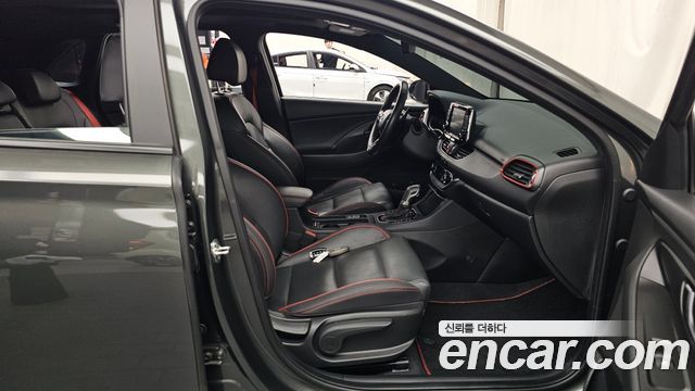 Hyundai i30 2020 — photo 11