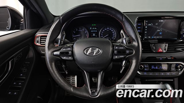 Hyundai i30 2020 — photo 13
