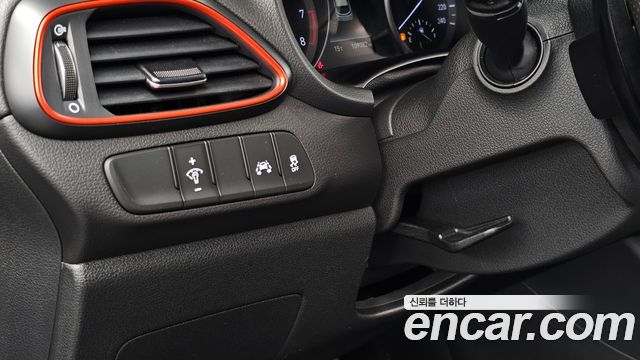 Hyundai i30 2020 — photo 19