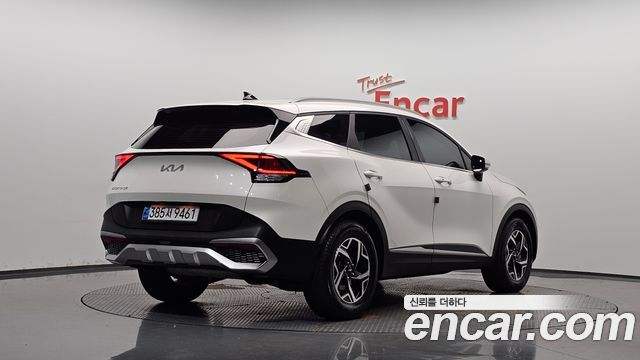 Kia Sportage 2022 — photo 2