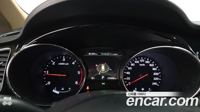 Kia Canival 2019 — photo 11